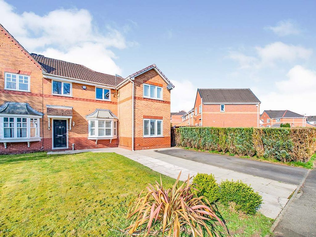 4 bed semidetached house for sale in Ringley Meadows, Radcliffe