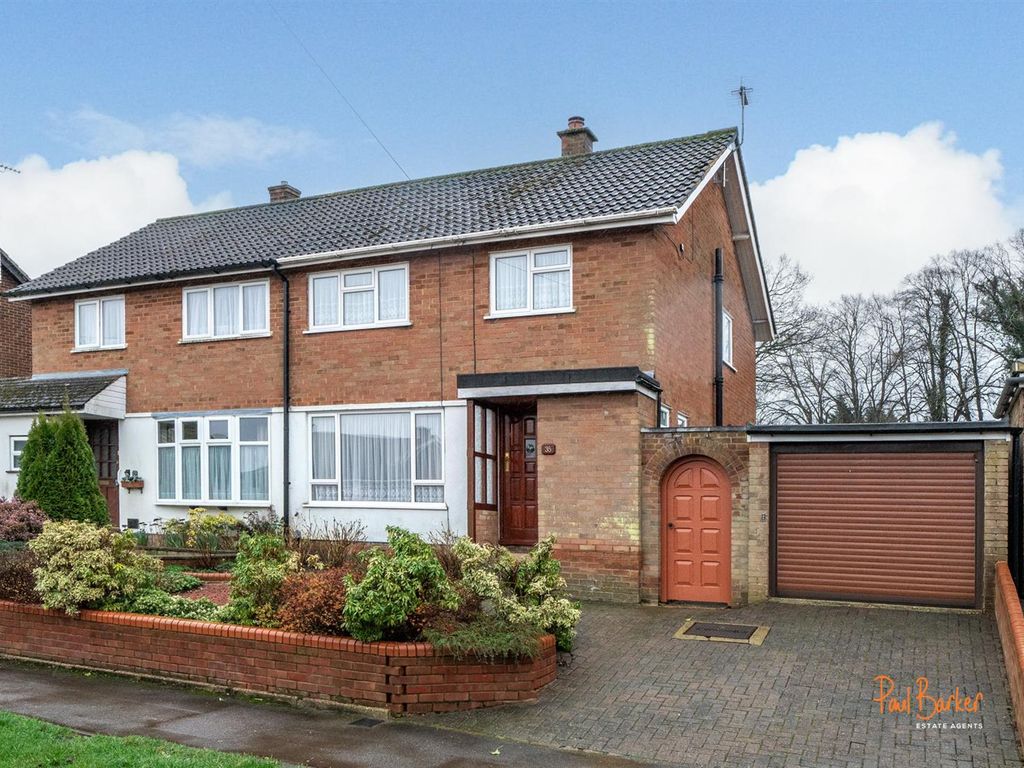 3 bed semidetached house for sale in Slimmons Drive, Sandridge, St