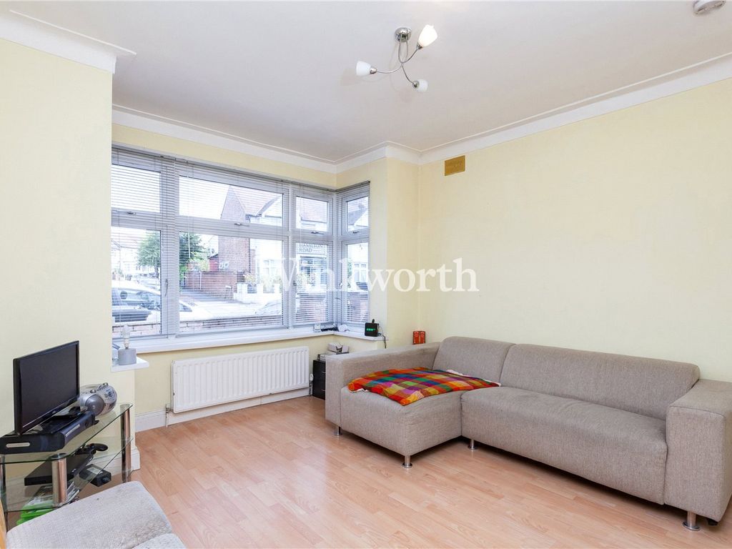 5 bed semidetached house to rent in Hamilton Road, Golders Green