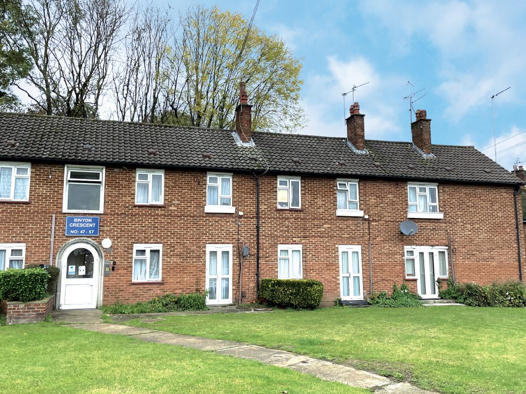 Studio for sale in Binyon Crescent, Stanmore HA7, £100,000 Zoopla