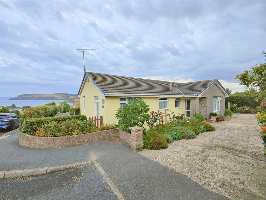 3 bed detached bungalow for sale in Maes Y Cnwce, Newport SA42 Zoopla