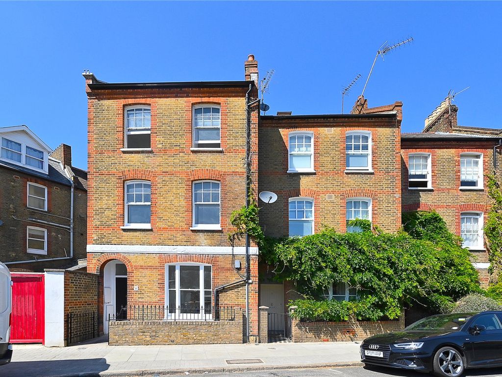 Robertson Street, Battersea, London SW8  