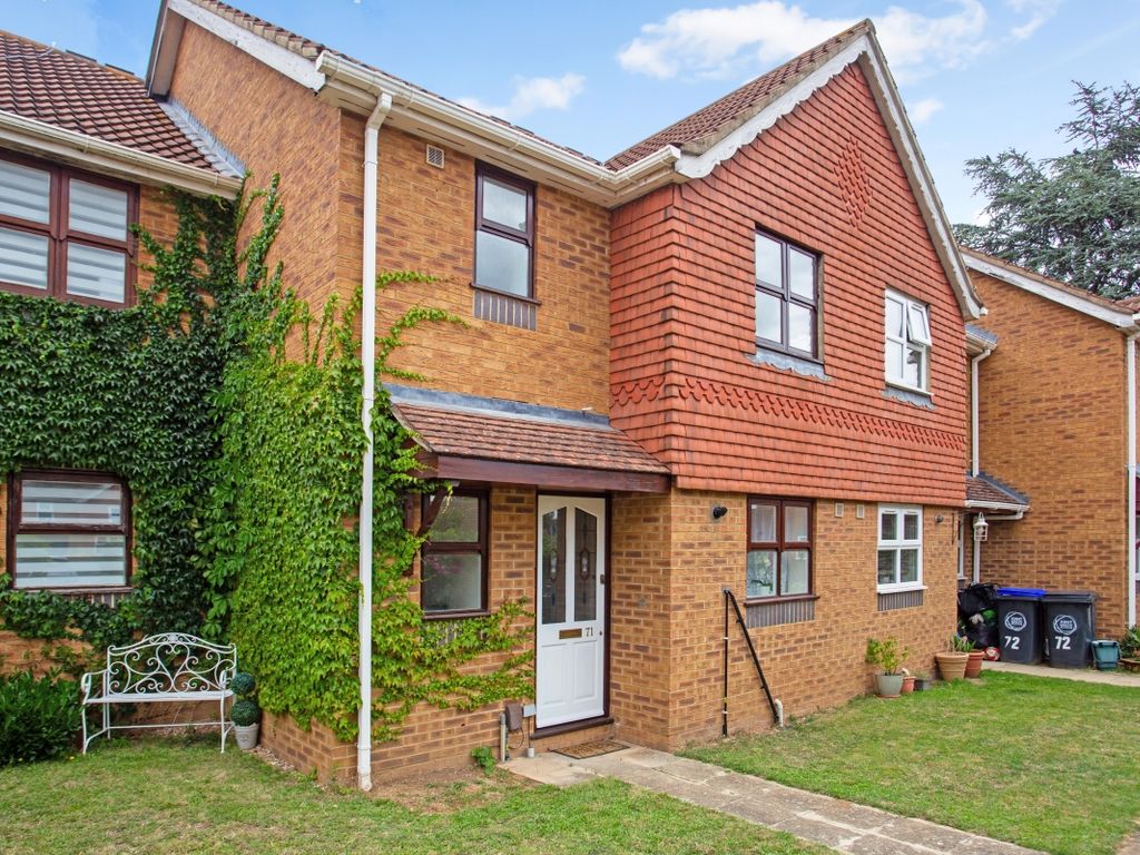 3 bed terraced house to rent in St. Andrews Gardens, Cobham KT11, £