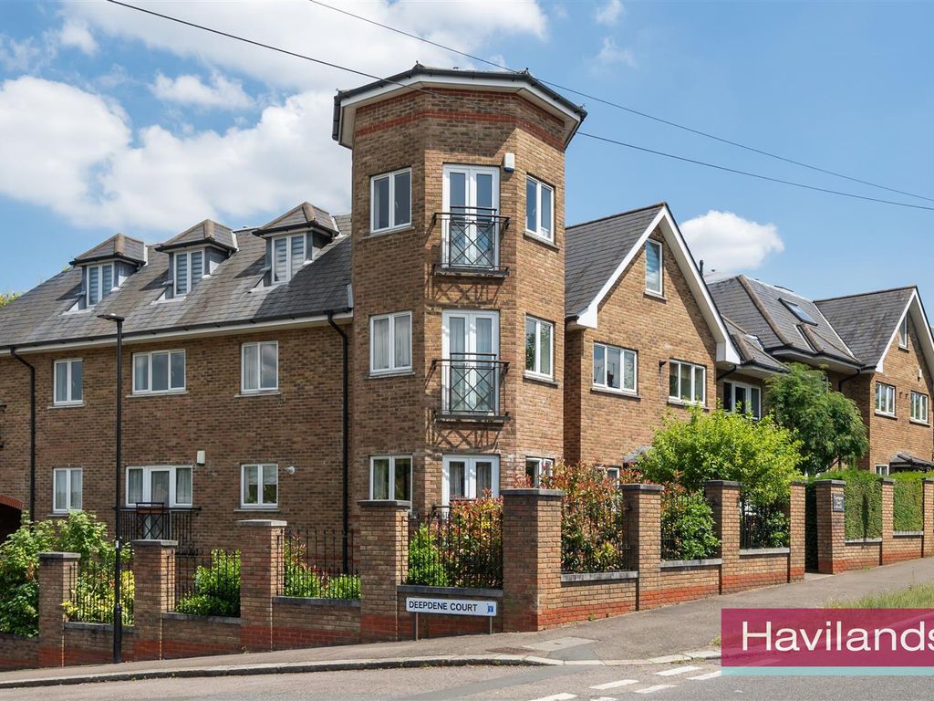 3 bed flat for sale in Green Dragon Lane, London N21, £725,000 Zoopla
