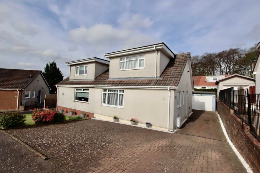 2 bed semidetached house for sale in Lanark Ave, Cairnhill, Airdrie