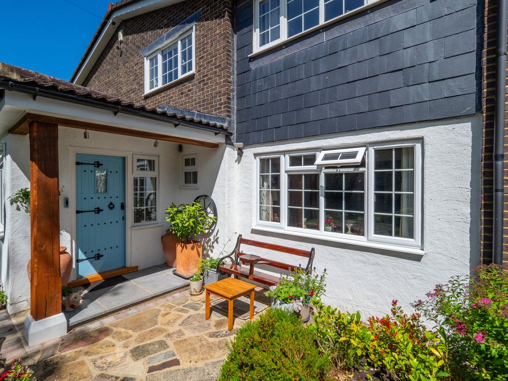 5 bed detached house for sale in Warren Avenue, Cheam, Sutton SM2, £