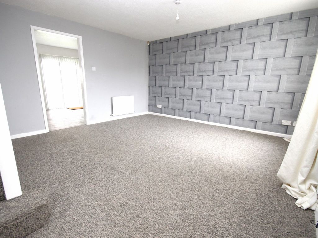 3 bed semidetached house to rent in Glentworth Avenue, Middlesbrough