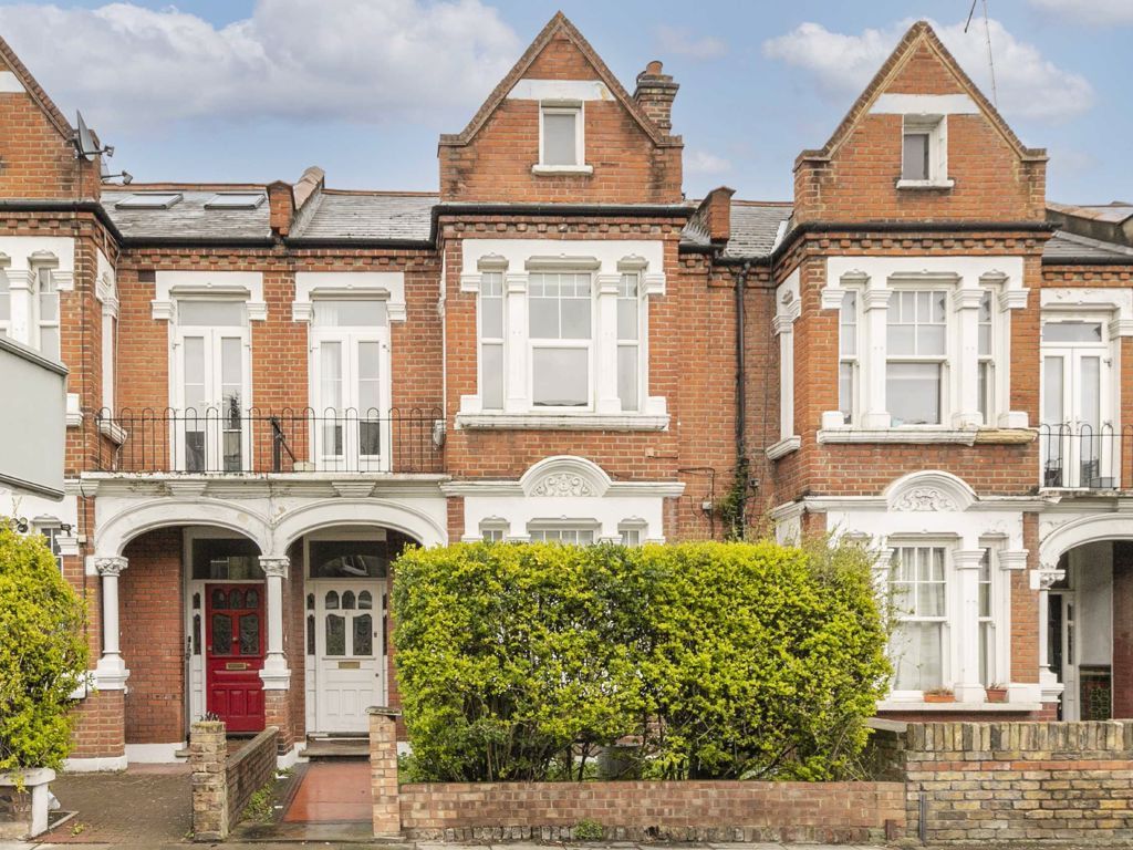 3 bed flat for sale in Trinity Road, London SW17 Zoopla