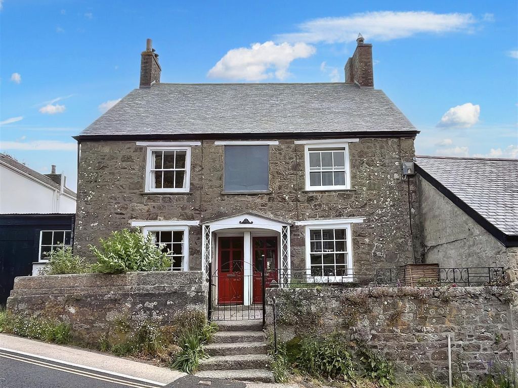 4 bed property for sale in Church Street, Helston TR13 Zoopla