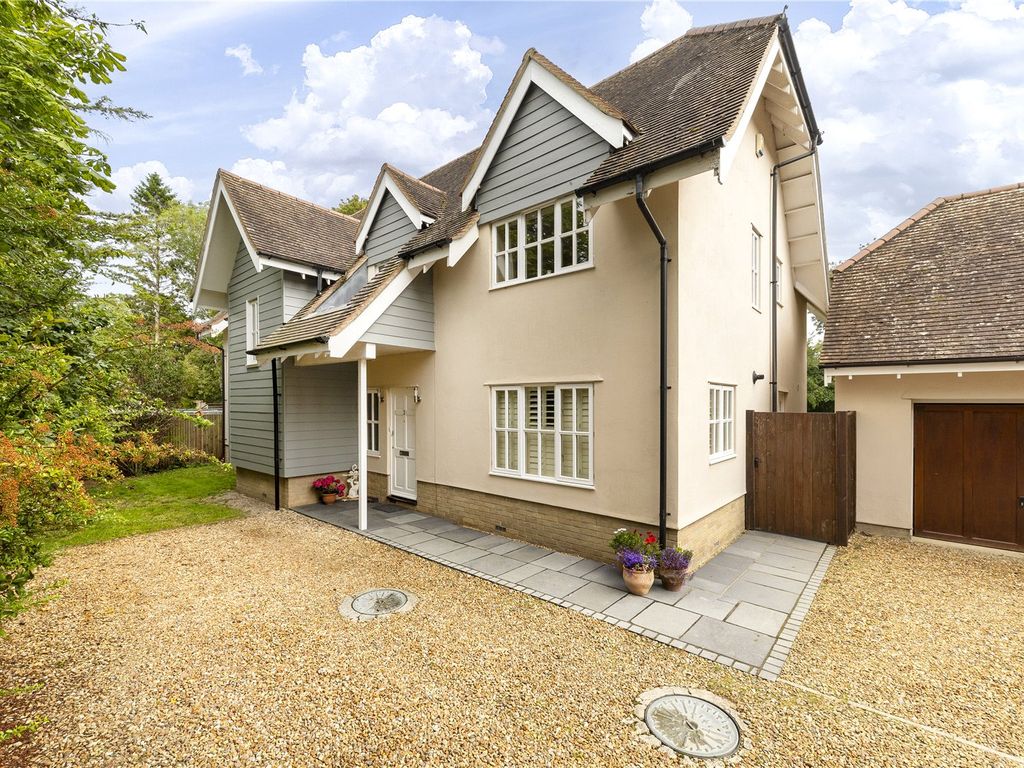 4 bed detached house for sale in Aldous Court, Fowlmere, Royston, Hertfordshire SG8, £1,200,000