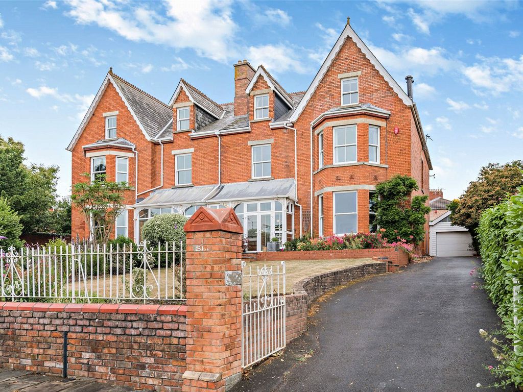 6 bed semidetached house for sale in Park Road, Barry, Vale Of
