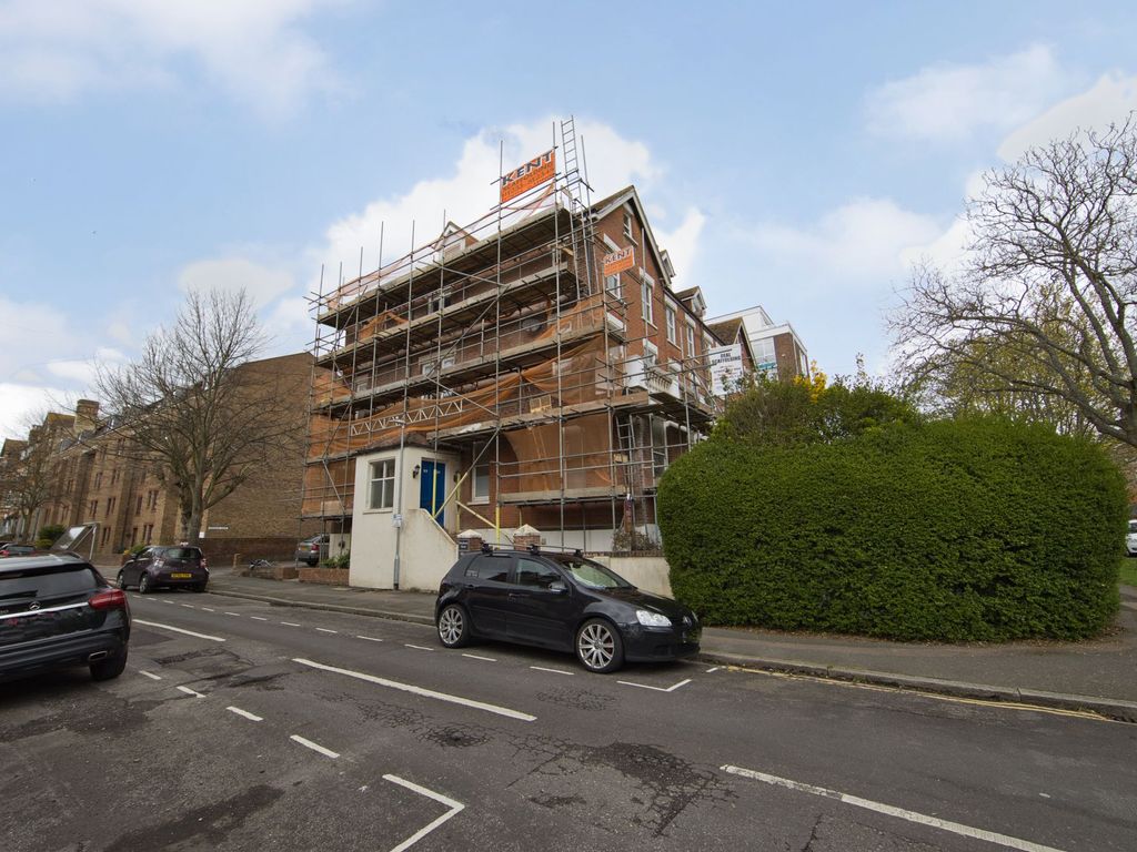 1 bed flat for sale in Earls Avenue, Folkestone CT20 Zoopla