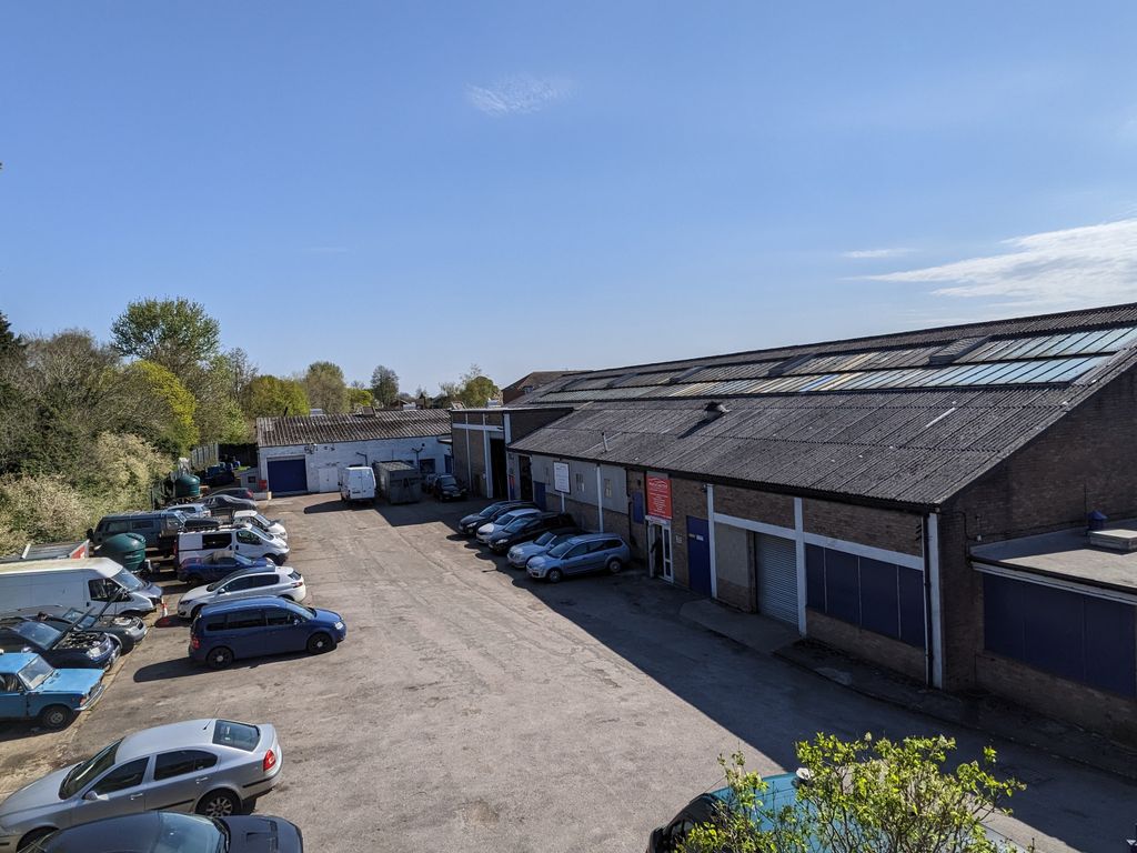 Warehouse to let in Wellfield Road, Hatfield AL10, £476,250 pa Zoopla