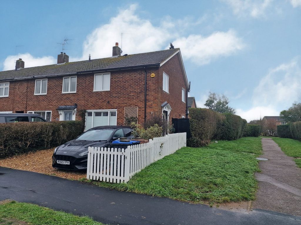 3 bed end terrace house for sale in Boundary Lane, Welwyn Garden City