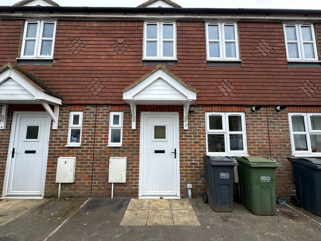 2 bed terraced house to rent in Sussex Terrace, Upper Horsebridge