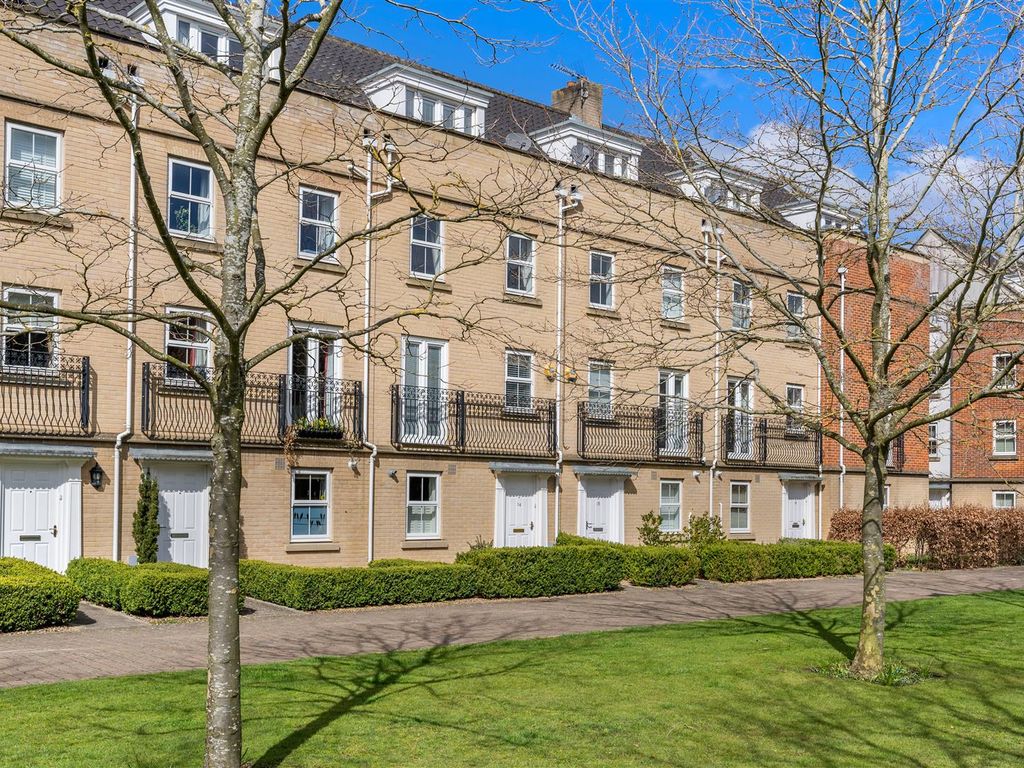 5 bed town house for sale in Phillipa Flowerday Plain, Norwich NR2 Zoopla