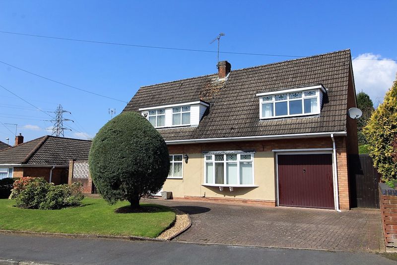 3 bed detached house for sale in Ladbrook Grove, Straits, Lower Gornal
