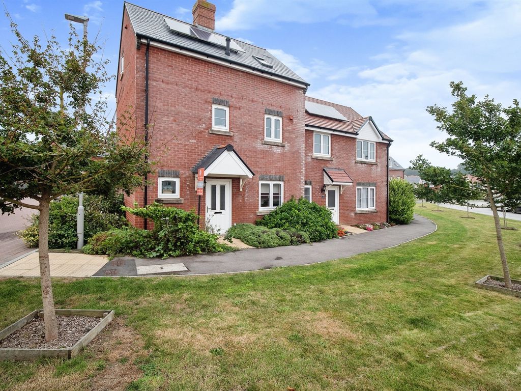 3 bed semidetached house for sale in Curtis Way, Weymouth DT4, £