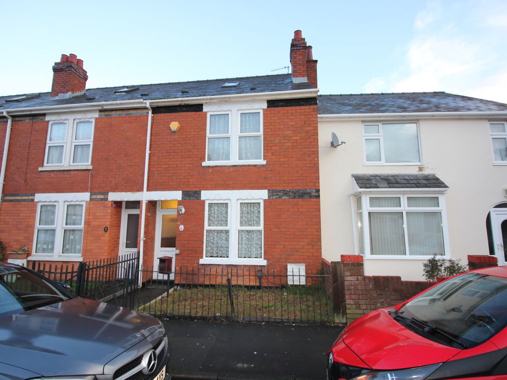 3 bed terraced house to rent in Ryecroft Street, Gloucester GL1, £1,095