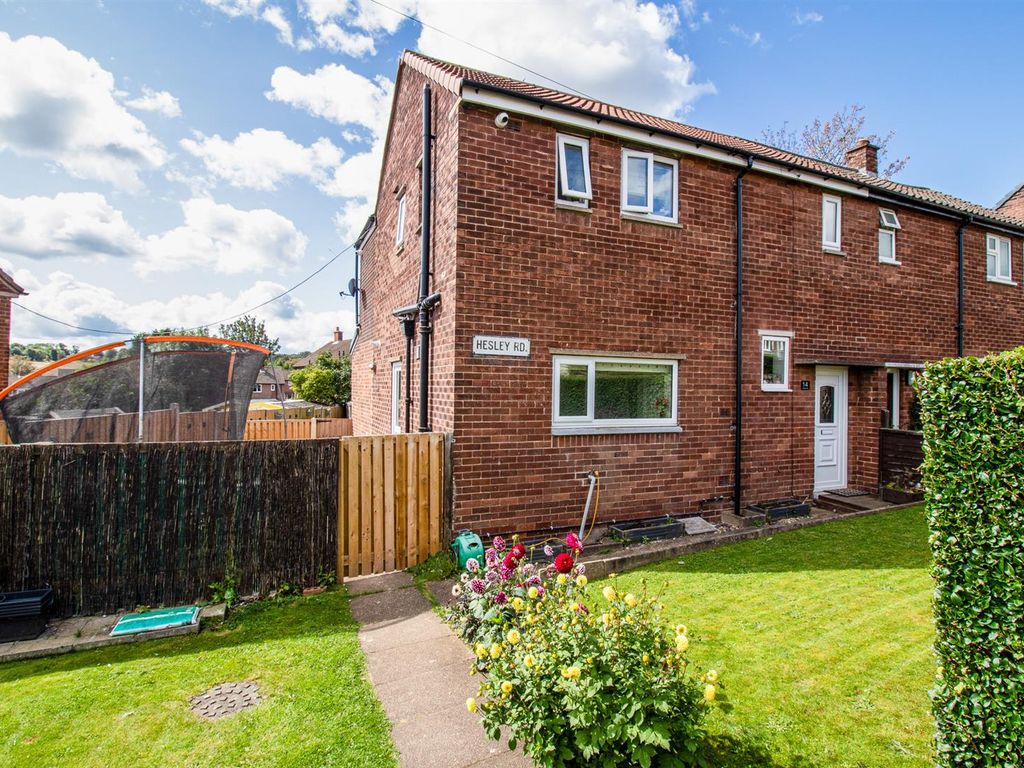 4 bed semidetached house for sale in Hesley Road, Wakefield WF2, £