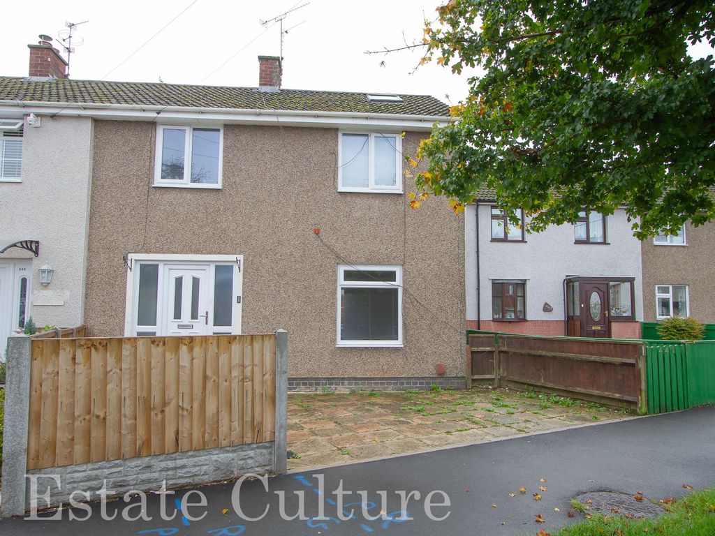 3 bed semidetached house to rent in St. James Lane, Willenhall
