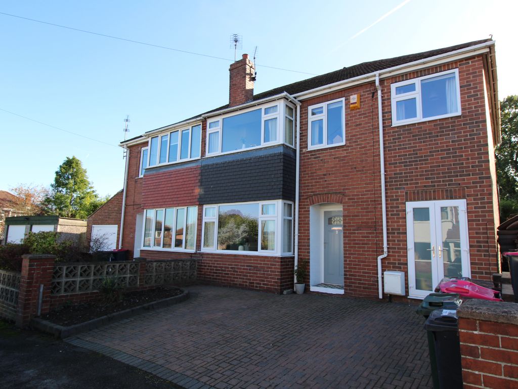 3 bed semidetached house for sale in Darwynn Avenue, Swinton