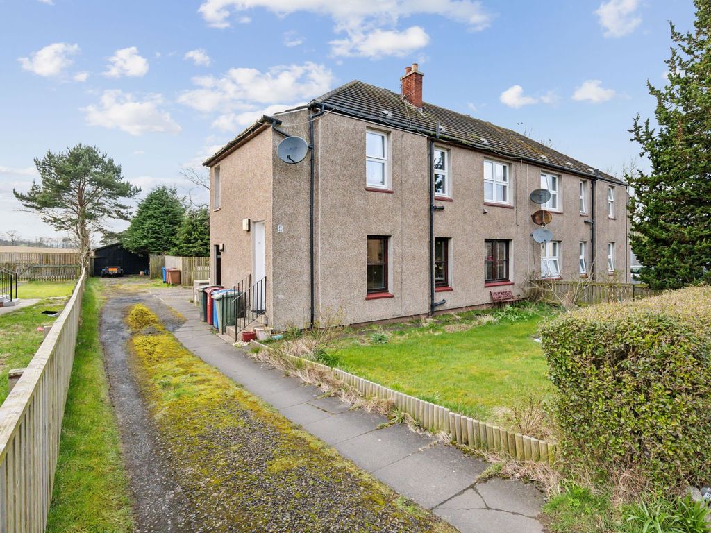 2 bed flat for sale in Main Street, Avonbridge FK1, £80,000 Zoopla