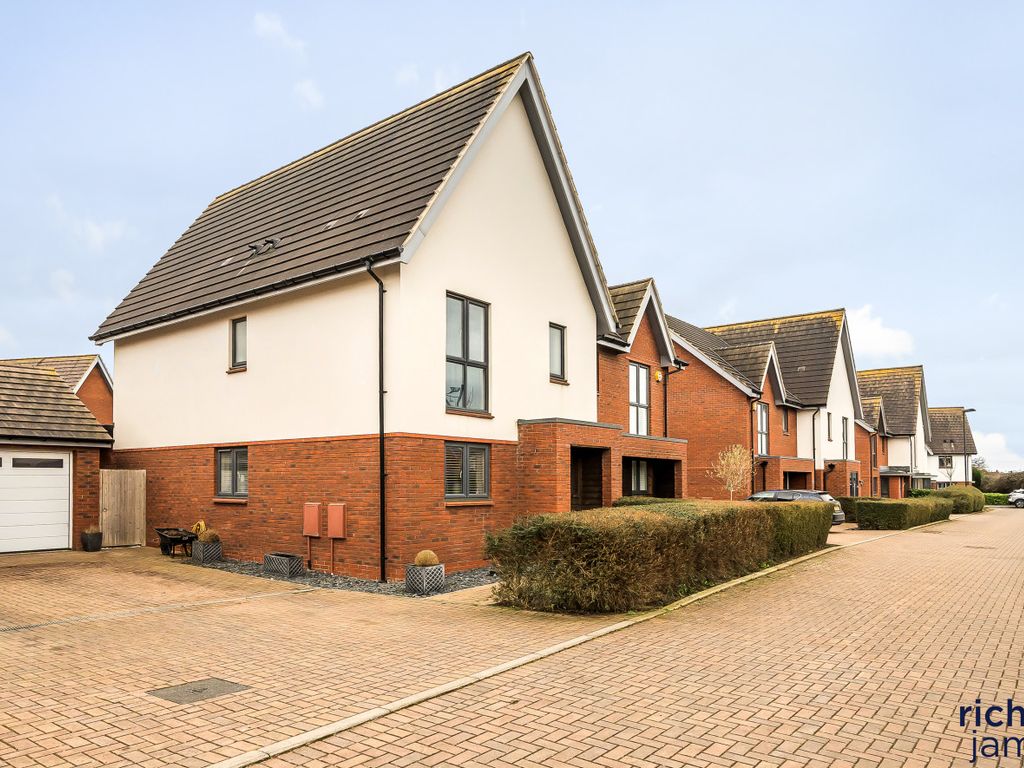 3 bed semidetached house for sale in Artisans Lane, Tadpole Garden