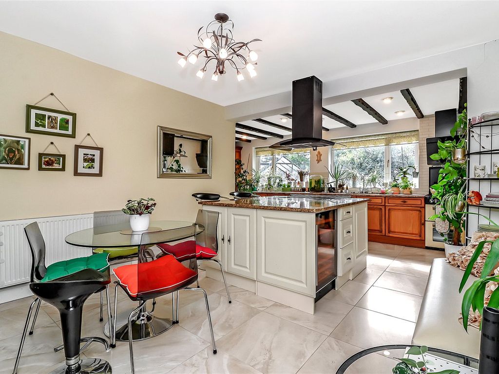 Farraline Road, Watford WD18  