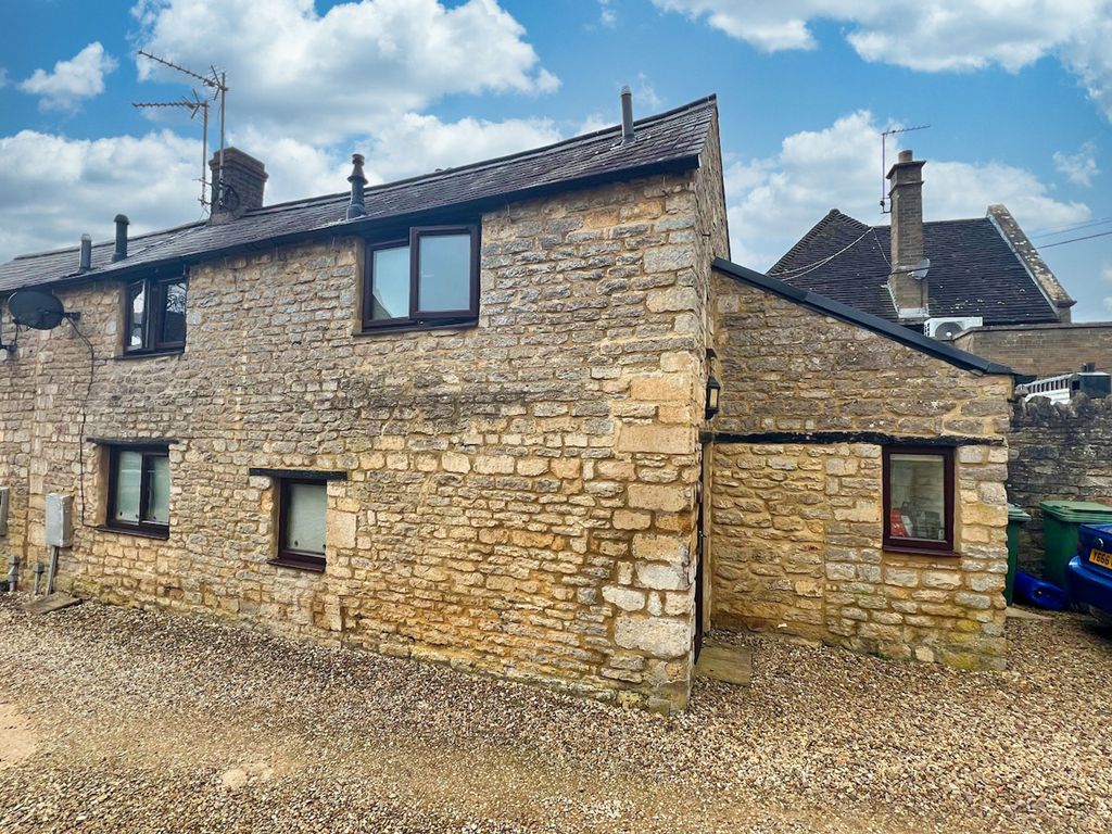 1 bed cottage for sale in Chapel Road, Weldon NN17, £145,000 Zoopla