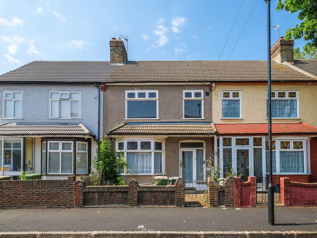 3 bed property for sale in Johnstone Road, London E6, £400,000 Zoopla