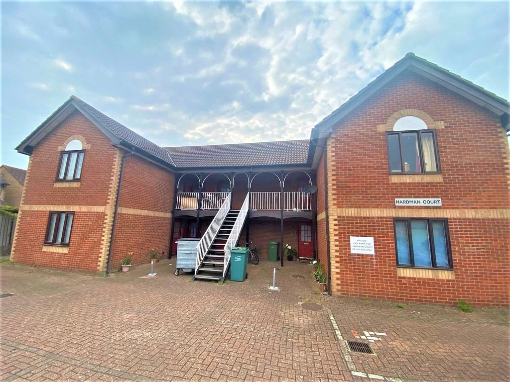 Studio for sale in Corby Crescent, Portsmouth PO3 Zoopla