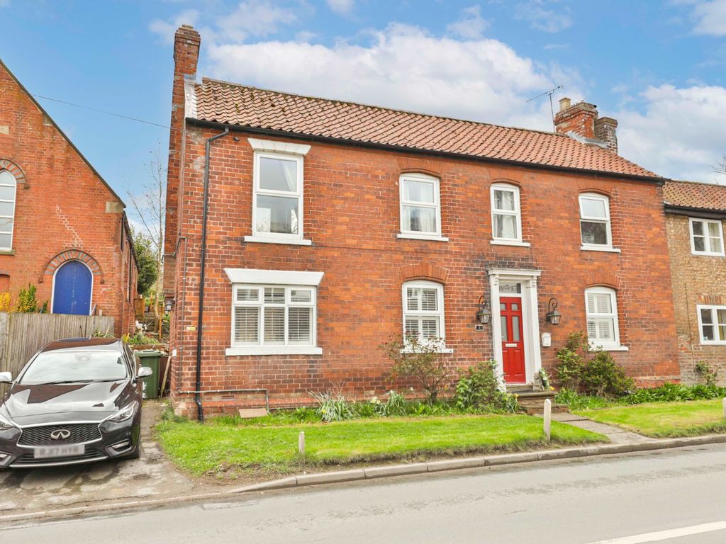 4 bed semidetached house for sale in West End, Walkington, Beverley