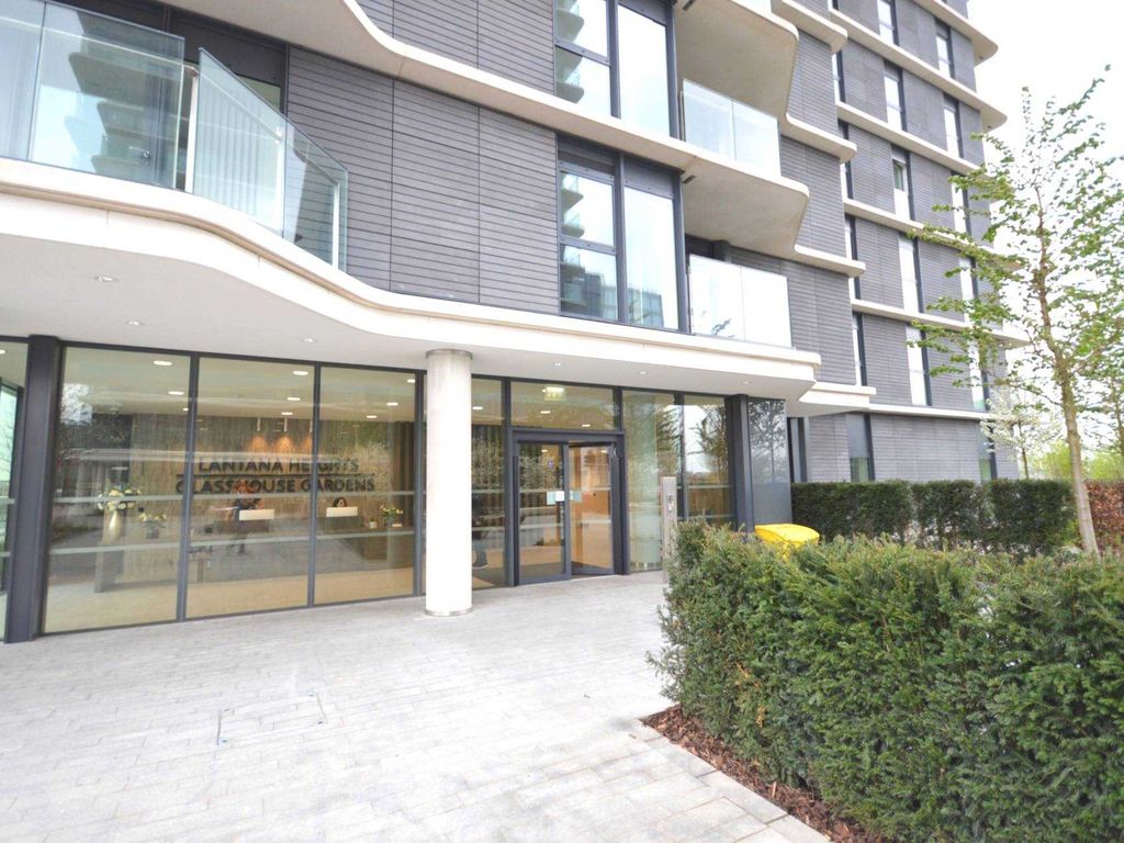 Glasshouse Gardens, Olympic Park E20