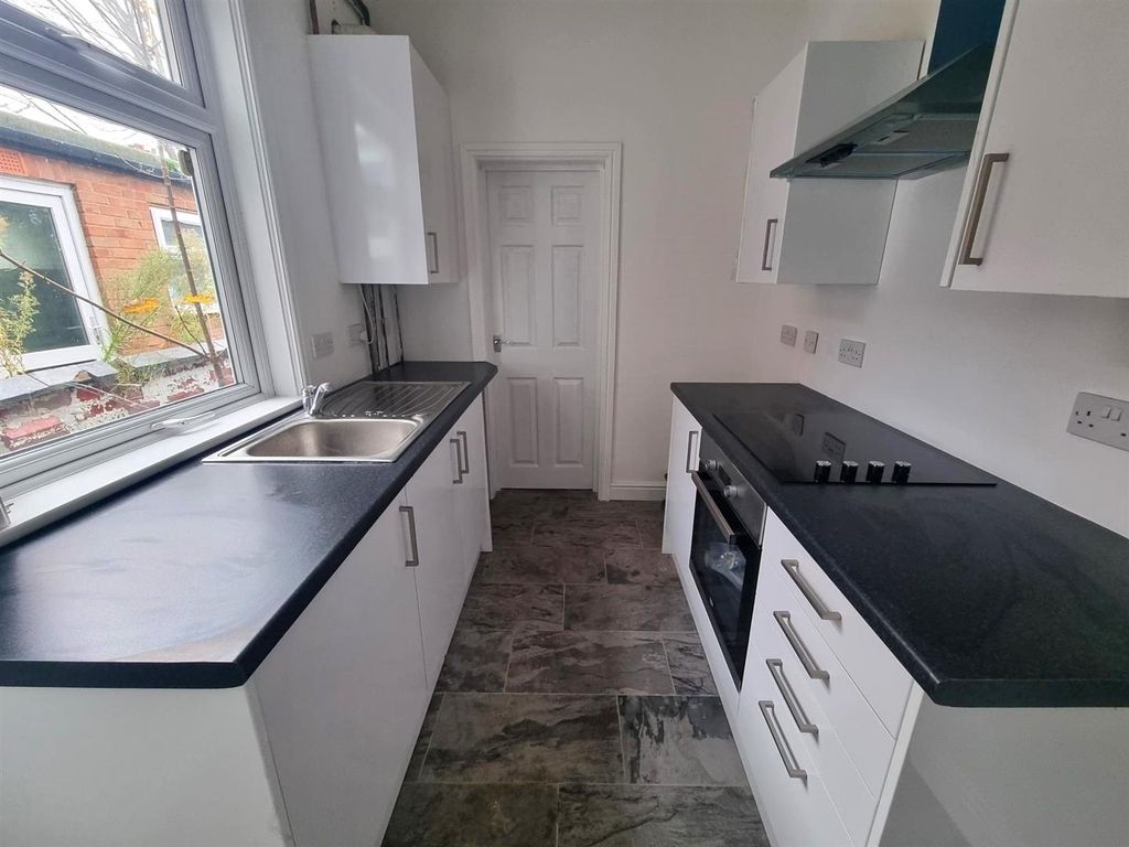2 bed terraced house for sale in Harnall Lane East, Hillfields
