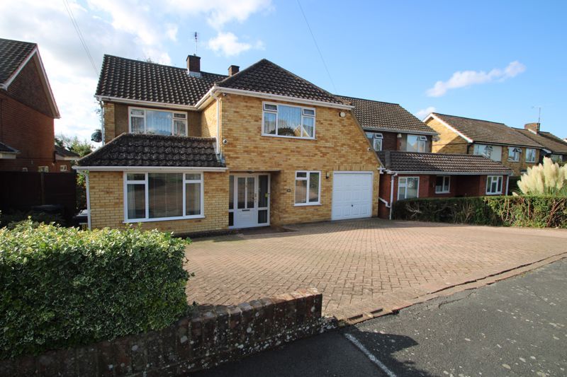 4 bed detached house for sale in Carver Hill Road, High HP11, £