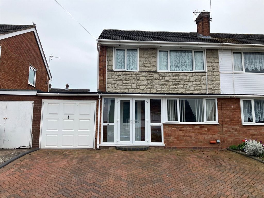 3 bed semidetached house for sale in Trenleigh Gardens, Trench