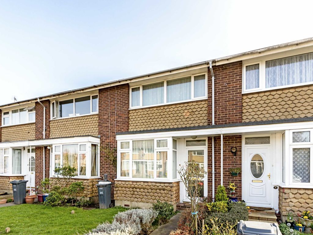 2 bed terraced house for sale in Pevensey Close, Osterley, Isleworth