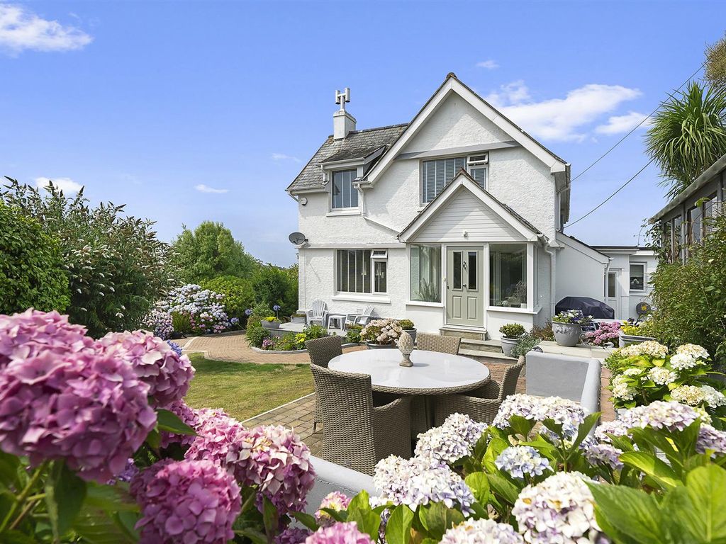 3 bed detached house for sale in Main Road, TQ8 Zoopla