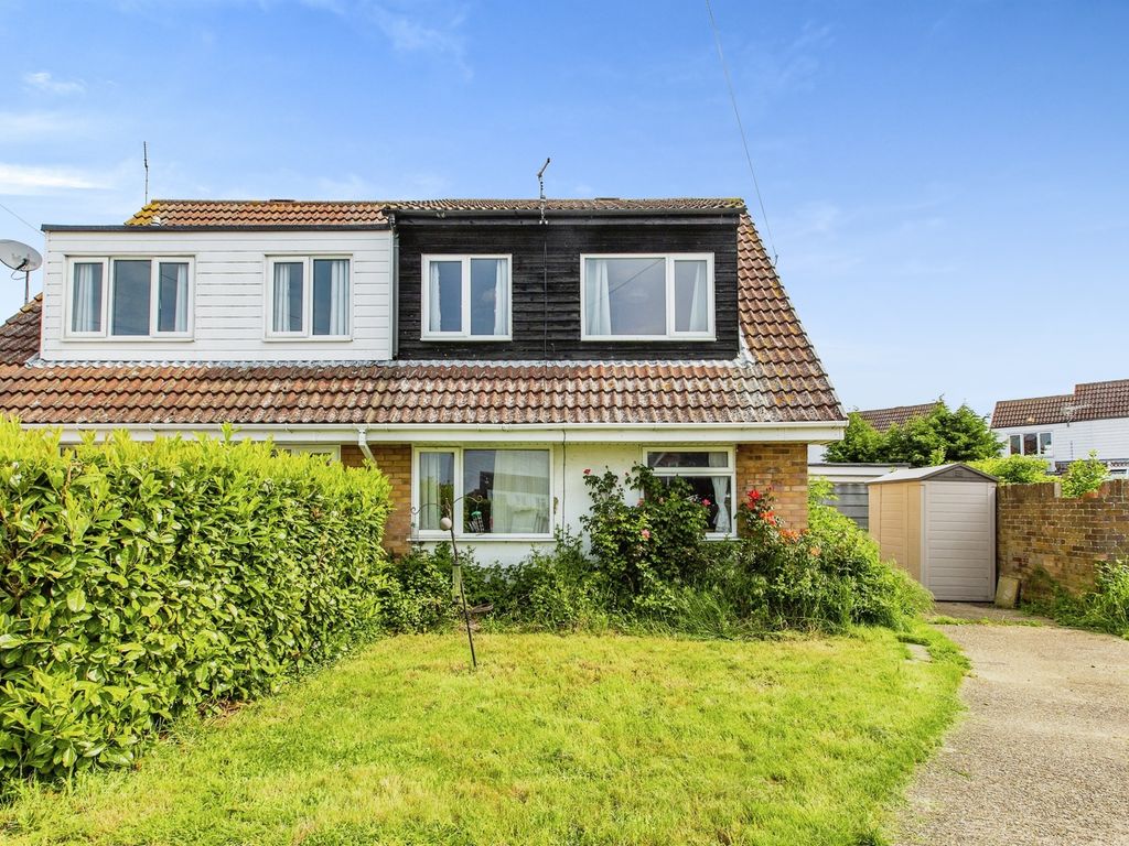 3 bed semidetached house for sale in Bramble End, Alconbury