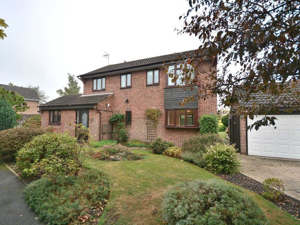 4 bed detached house to rent in Salcey Close, Swanwick, Alfreton DE55