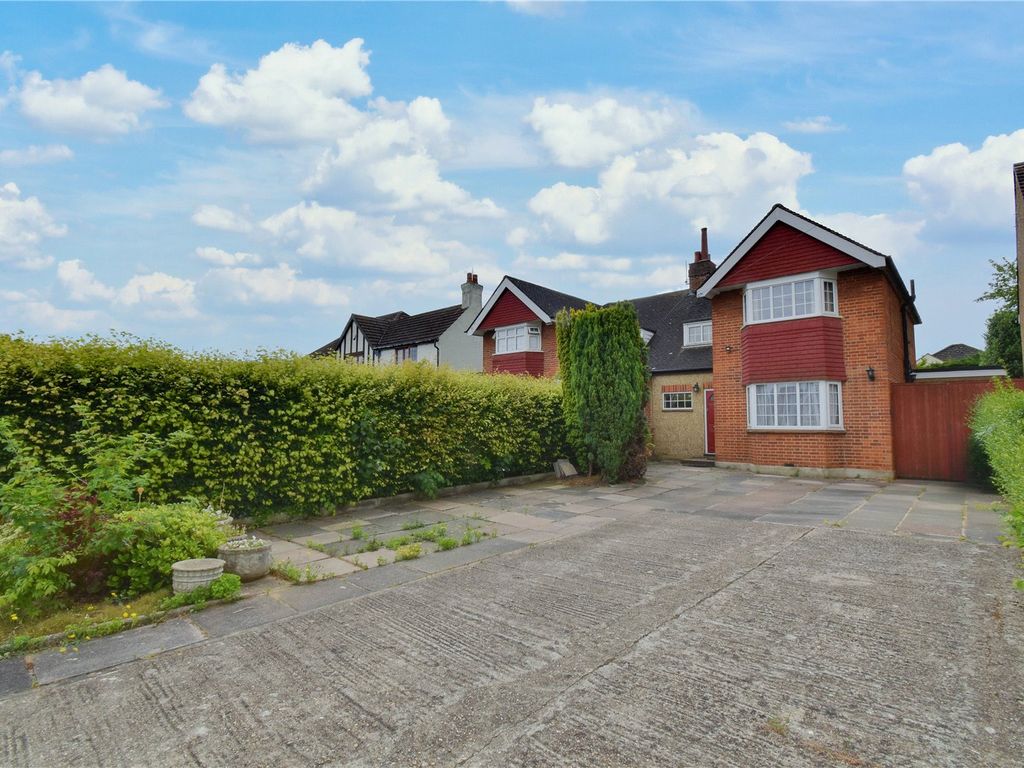 3 bed semidetached house to rent in Garston Drive, Watford