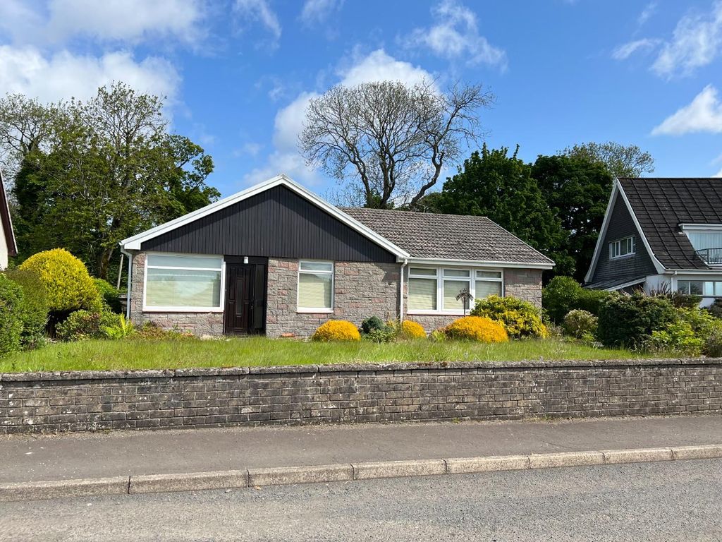 3 bed detached bungalow for sale in CraigEnRos Road, Millport, Isle