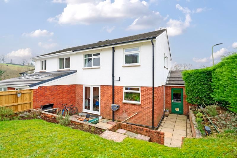 4 bed semidetached house for sale in Queensland Drive, Exeter EX4, £