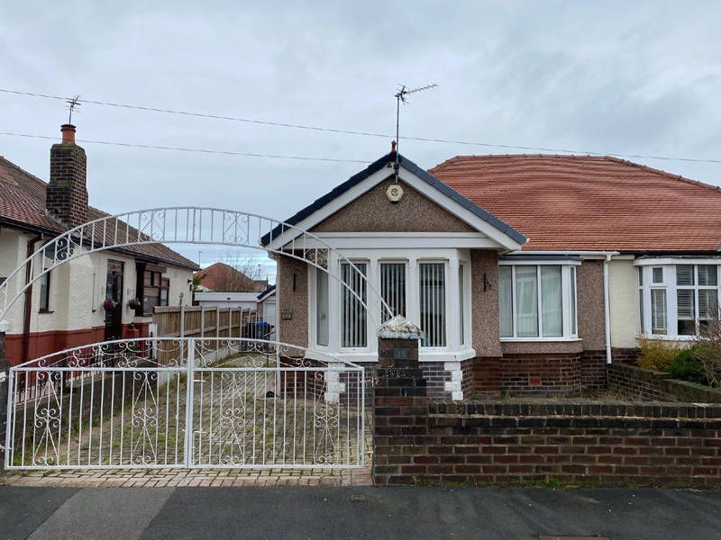 2 bed semidetached bungalow for sale in Shirley Crescent, Blackpool FY2, £140,000 Zoopla