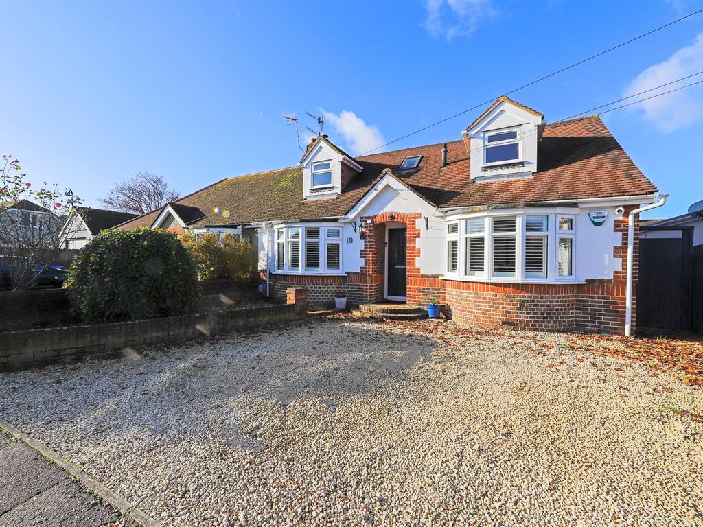 4 bed semidetached house for sale in Springate Road, Southwick