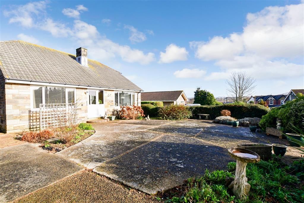 2 bed detached bungalow for sale in Everard Close, Freshwater, Isle Of