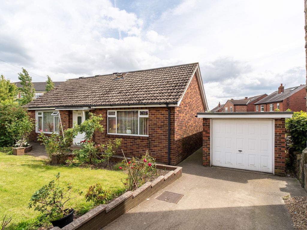 4 bed detached bungalow for sale in Soothill Lane, Soothill WF17, £