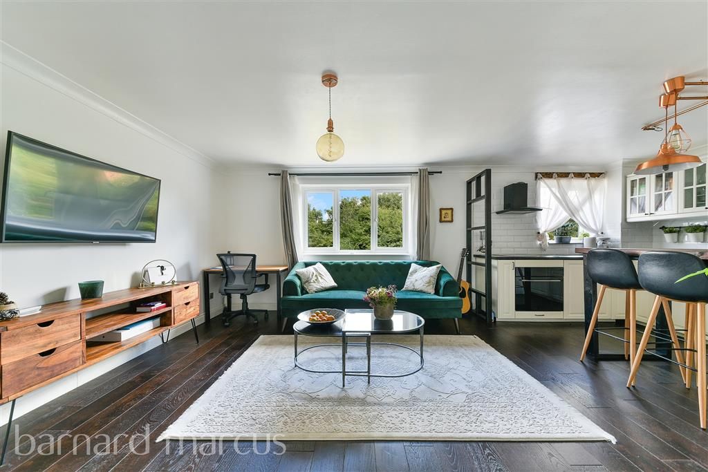 2 bed flat to rent in Redford Close, Feltham TW13 Zoopla