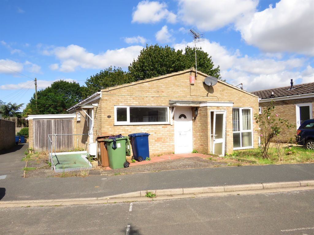 3 bed detached bungalow for sale in Grounds Way, Whittlesey